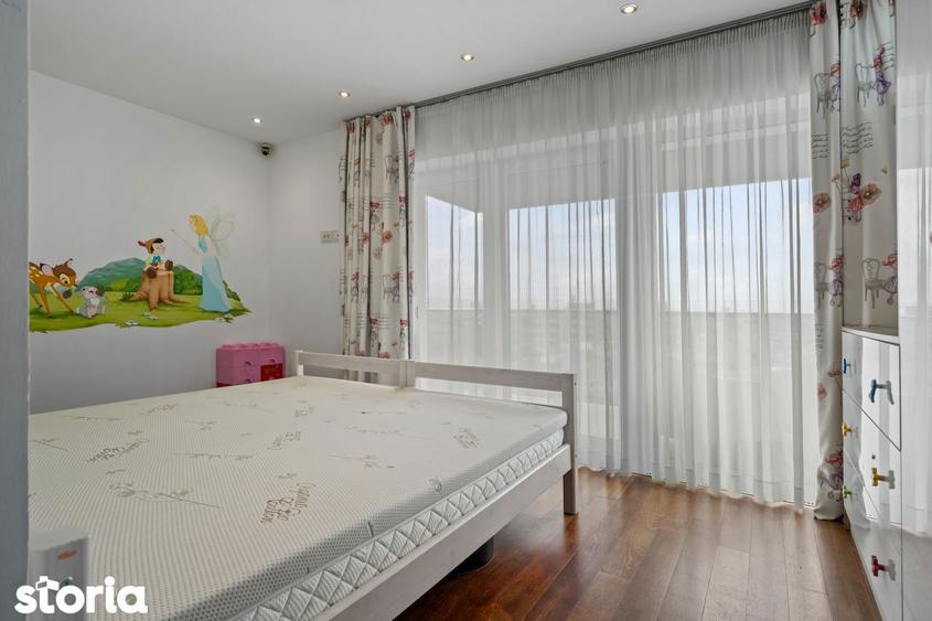 Apartament cu 4 camere, mobilat în Central