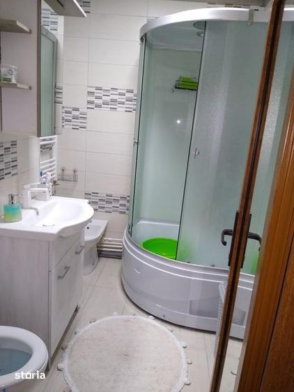 Apartament cu 2 camere decomandat în Petros