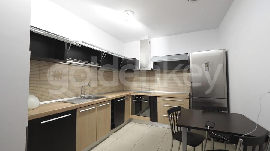 Apartament cu 3 camere decomandat, mobilat în Primăverii