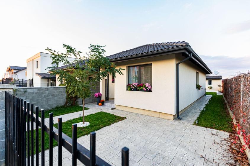 Duplex cu 3 camere cu Canalizare în Urseni