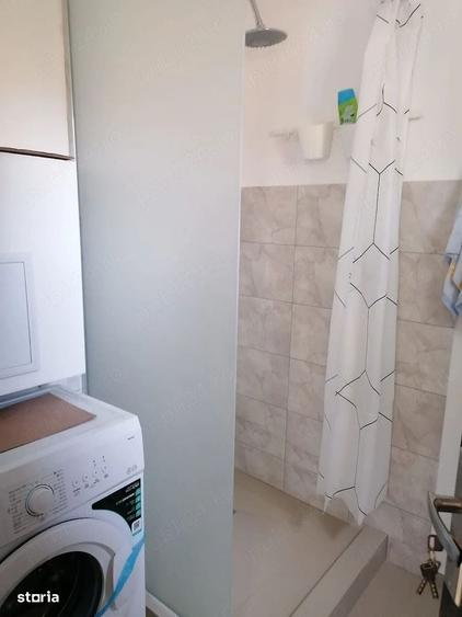 vand aparatment 3 camere, bucatarie si doua bai. 51 mp langa piata Doi - 2