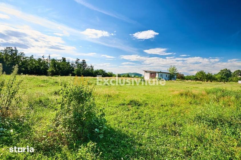Casă cu 1 camere cu Teren 1100 Mp în Budeasa