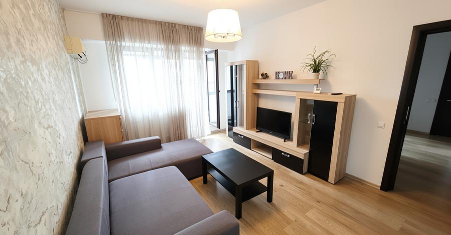 Apartament cu 2 camere decomandat în Jiului
