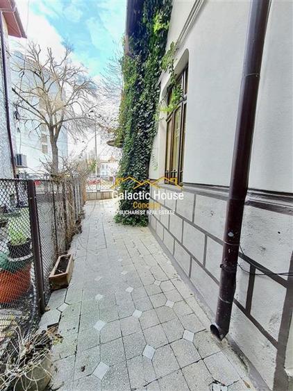 Casă cu 5 camere cu Teren 177 Mp în Dacia