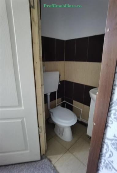 Casă individuală cu 20 camere cu Canalizare în Păuliș