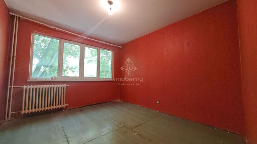 Apartament cu 4 camere semidecomandat în Gorjului