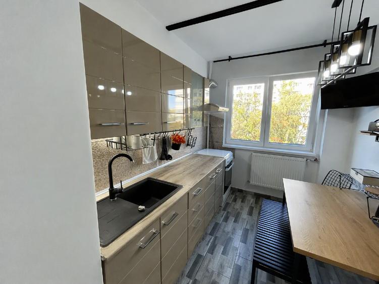 Apartament cu 2 camere circular în Titan