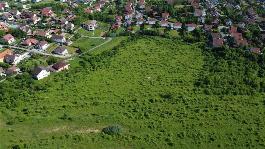 Teren Construcții intravilan de 17200 mp, în Exterior Est