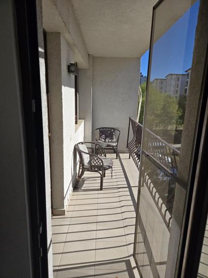 Apartament cu 3 camere decomandat în Lazaret