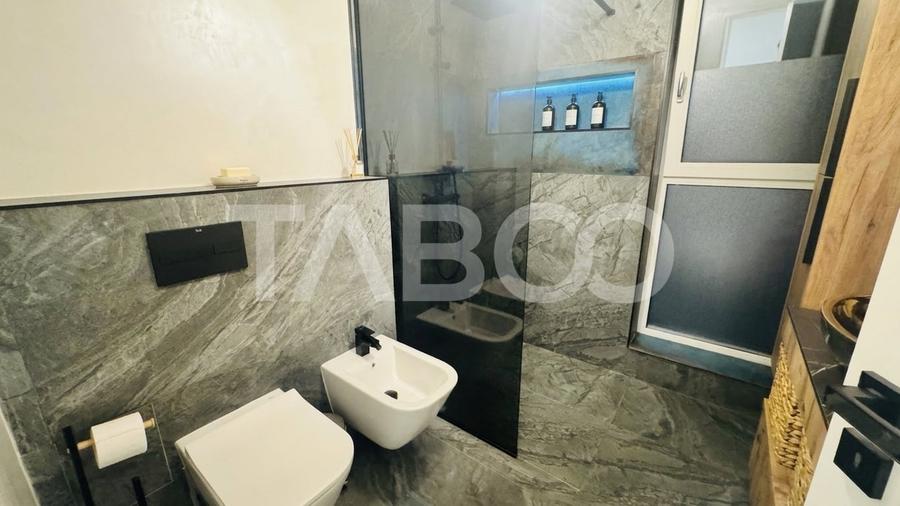 Apartament cu 3 camere decomandat, mobilat în Șelimbăr