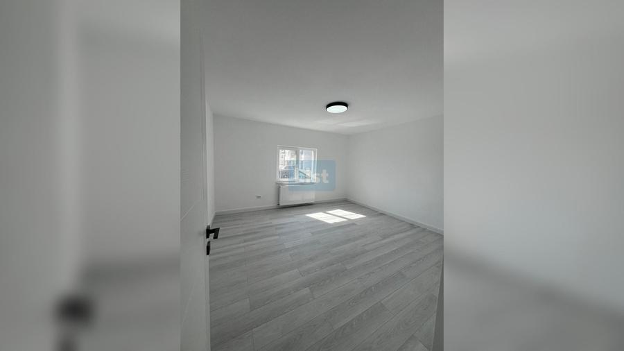 Casă cu 3 camere cu Teren 300 Mp în Centura