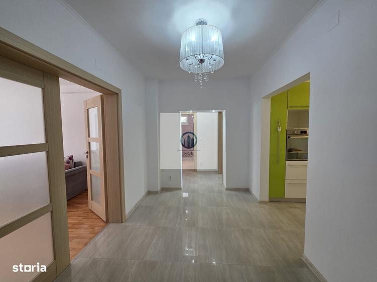 Apartament cu 3 camere decomandat în Deve