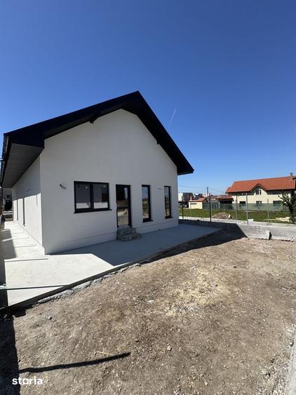 Casă cu 3 camere cu Teren 280 Mp în Valu lui Traian
