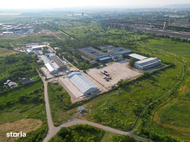 Spațiu comercial, de 1,600 mp, în Industrială
