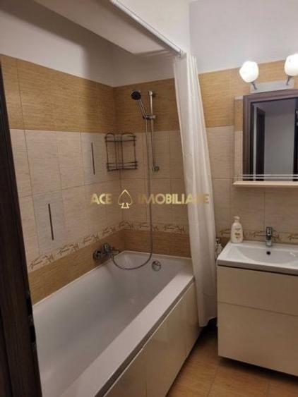 Apartament cu 3 camere decomandat, mobilat în Apărătorii Patriei