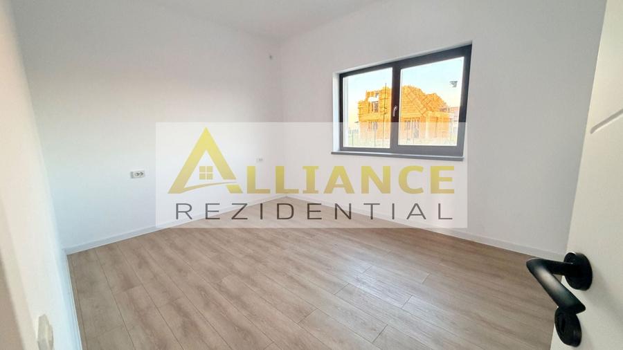 Casă individuală cu 3 camere cu Canalizare în Berceni