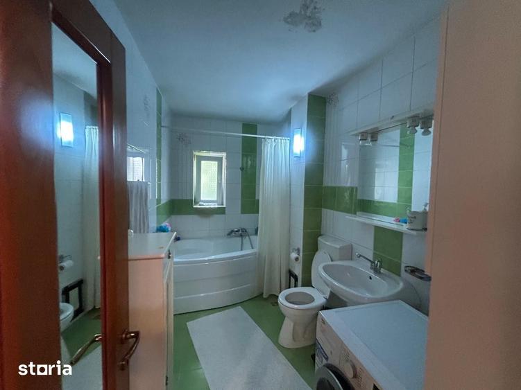 Apartament cu 5 camere în Central