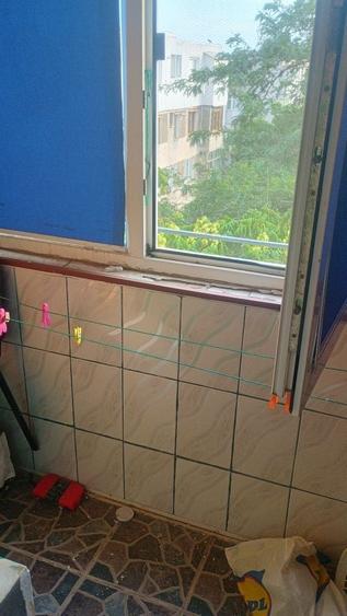 Apartament cu 2 camere nedecomandat în Central