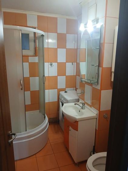 Apartament cu 2 camere decomandat în Zorilor