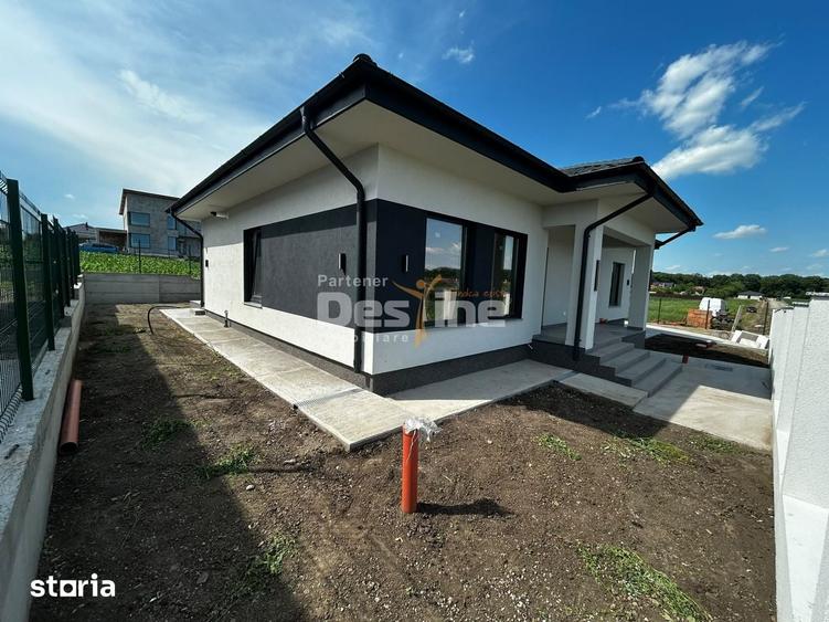 Casă cu 4 camere cu Teren 450 Mp în Rediu