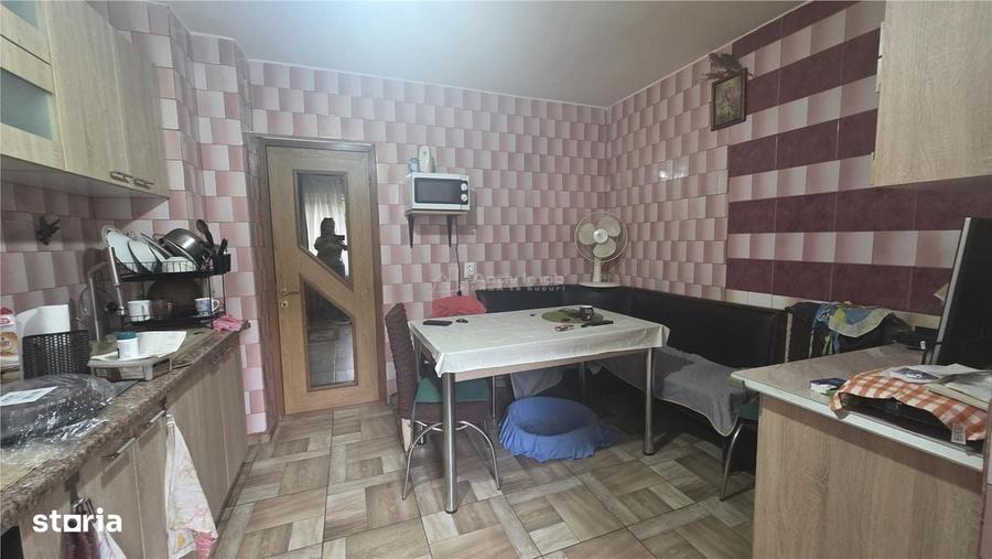 Apartament 4 decomandat, etaj 1 , CT - Pelendava - 6