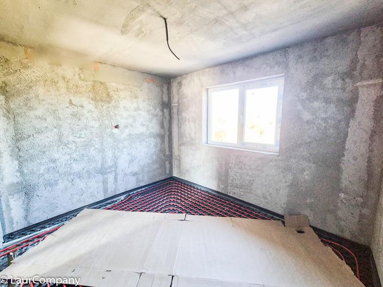 Casă individuală cu 5 camere cu Teren 351 Mp în Prundu