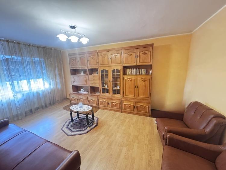 Apartament cu 2 camere decomandat, mobilat în Nord
