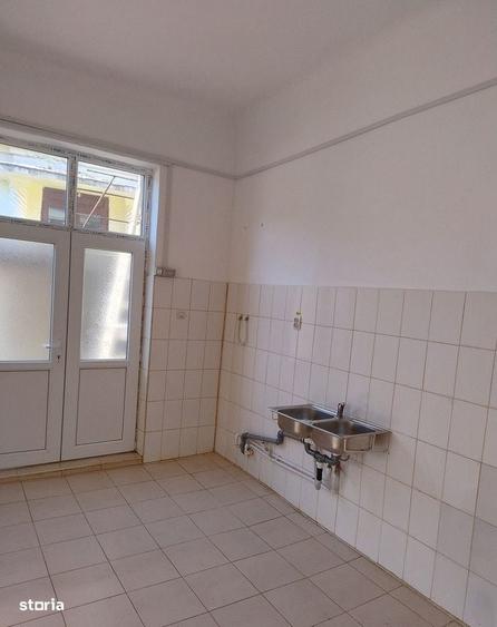 Spațiu comercial, de 40 mp, în Cișmigiu