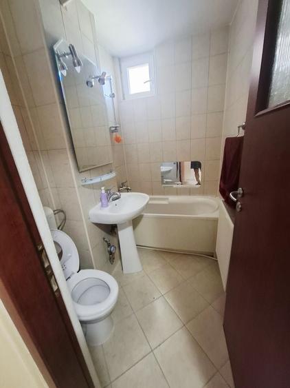 Apartament cu 2 camere decomandat în Răcăștia
