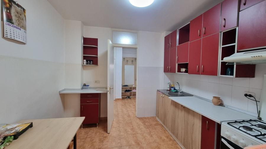 Apartament cu 2 camere decomandat în Pipera
