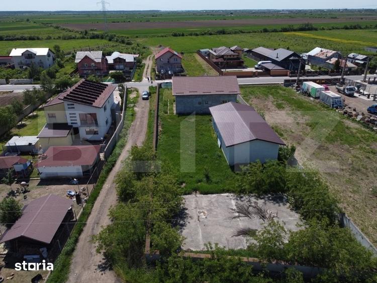 Casă cu 5 camere cu Teren 1204 Mp în Comișani