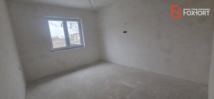 Duplex cu 4 camere cu Canalizare în Giroc