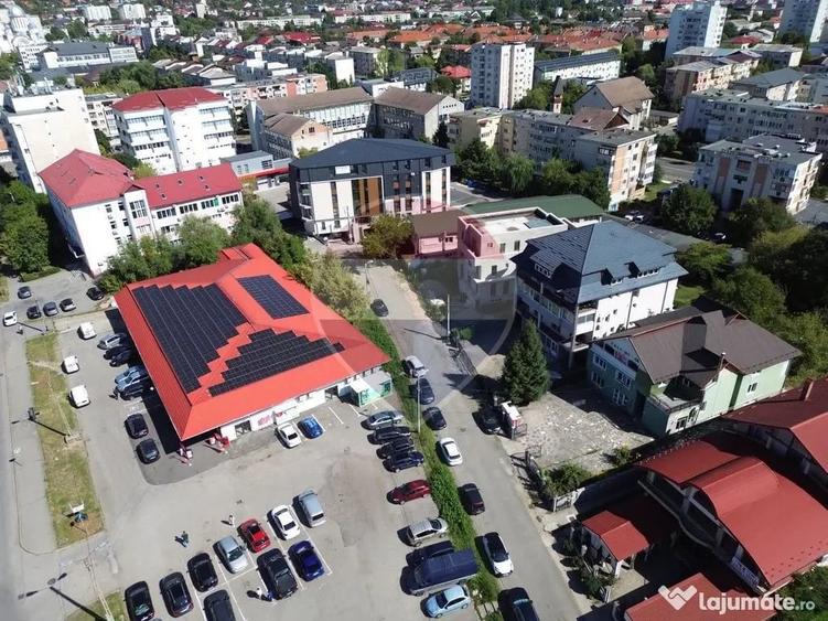 Spațiu comercial, de 1,100 mp, în Central
