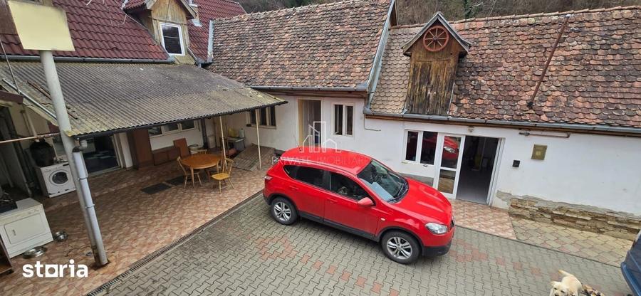 Casă cu 6 camere cu Teren 514 Mp în Sighișoara