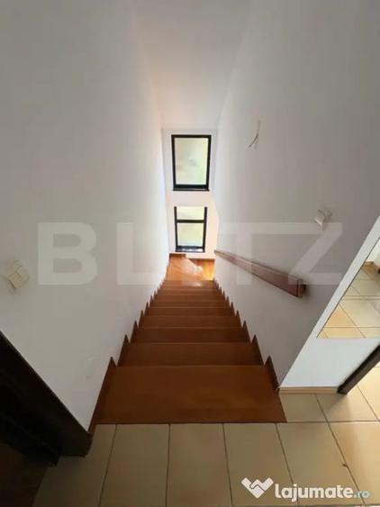 Casă cu 4 camere cu Teren 462 Mp în Ștefănești
