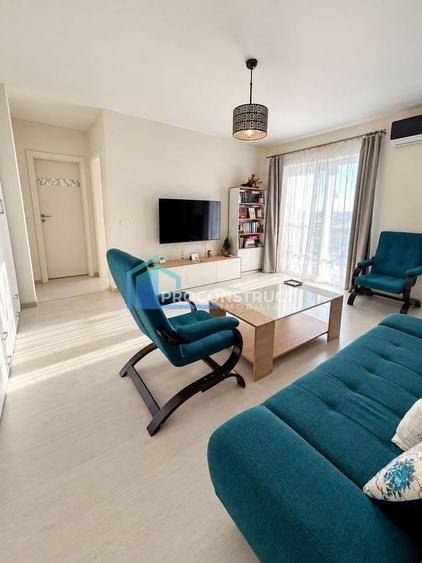Apartament cu 2 camere semidecomandat, mobilat în Giroc