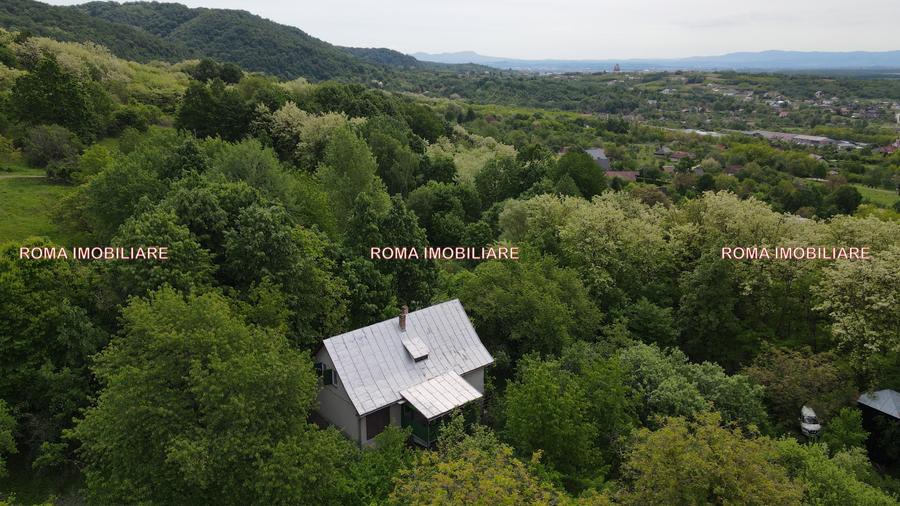 Casă cu 4 camere cu Teren 7400 Mp în Cicârlău