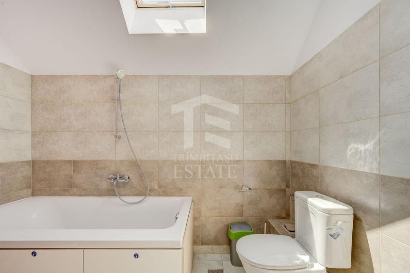 Casă individuală cu 5 camere cu Canalizare în Nord