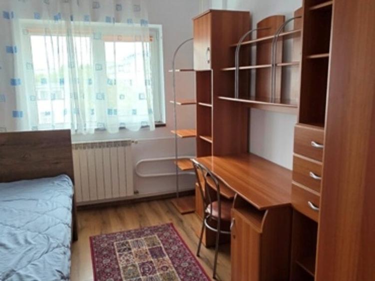 Apartament cu 3 camere semidecomandat, mobilat în Turda