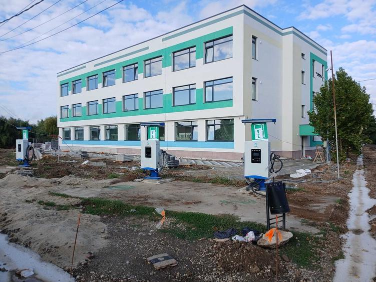 Spațiu comercial, în Dobreni