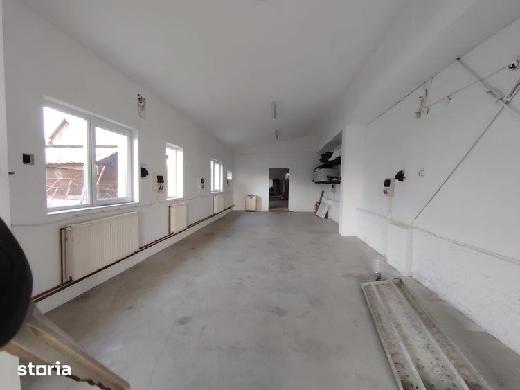 Spațiu comercial, de 682 mp, în Central