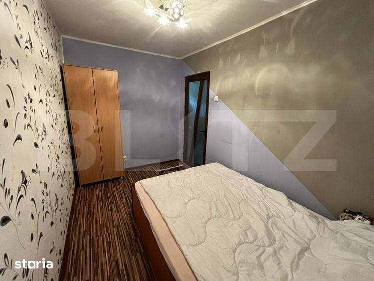 Apartament cu 3 camere semidecomandat în Micro 6