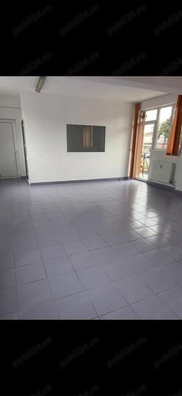 Spațiu comercial, de 16 mp, în Traian