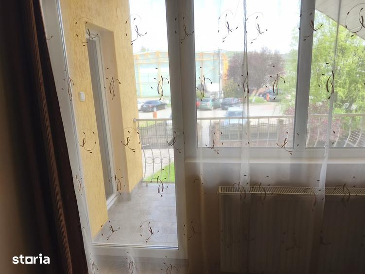 Casă cu 3 camere cu Teren 400 Mp în Acățari