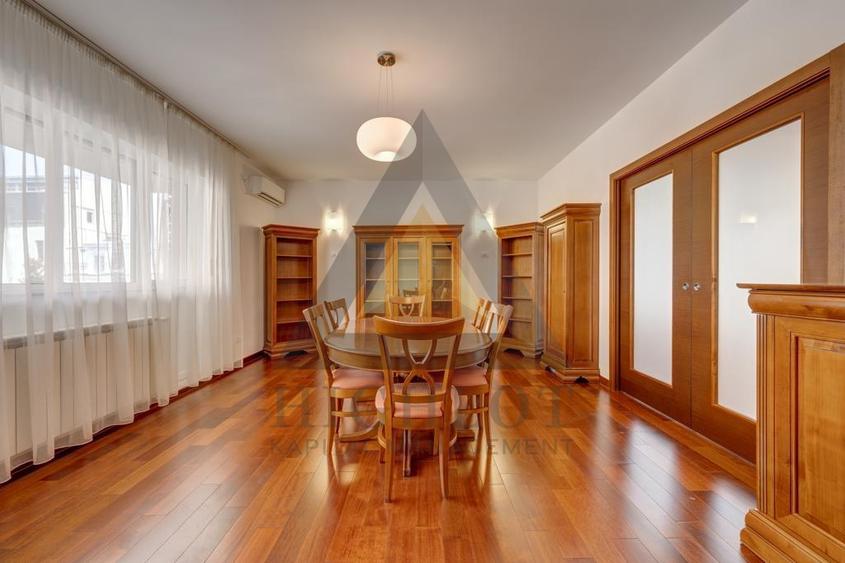 Apartament cu 4 camere decomandat, mobilat în Eminescu