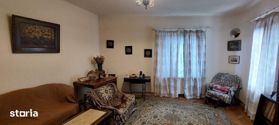 Casă cu 4 camere cu Teren 372 Mp în Ultracentral