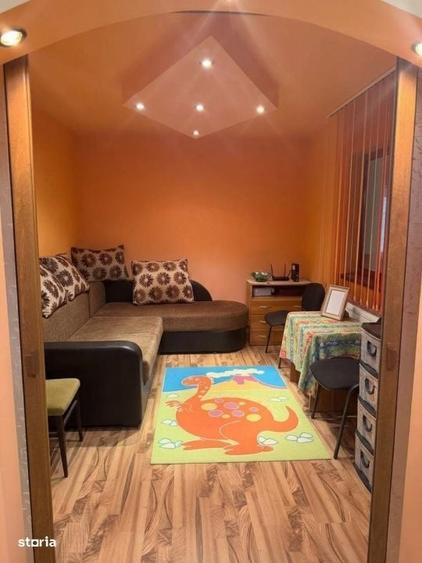 Casă cu 4 camere cu Teren 1676 Mp în Boldești
