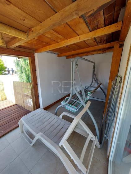 Apartament cu 3 camere semidecomandat, mobilat în Vitan