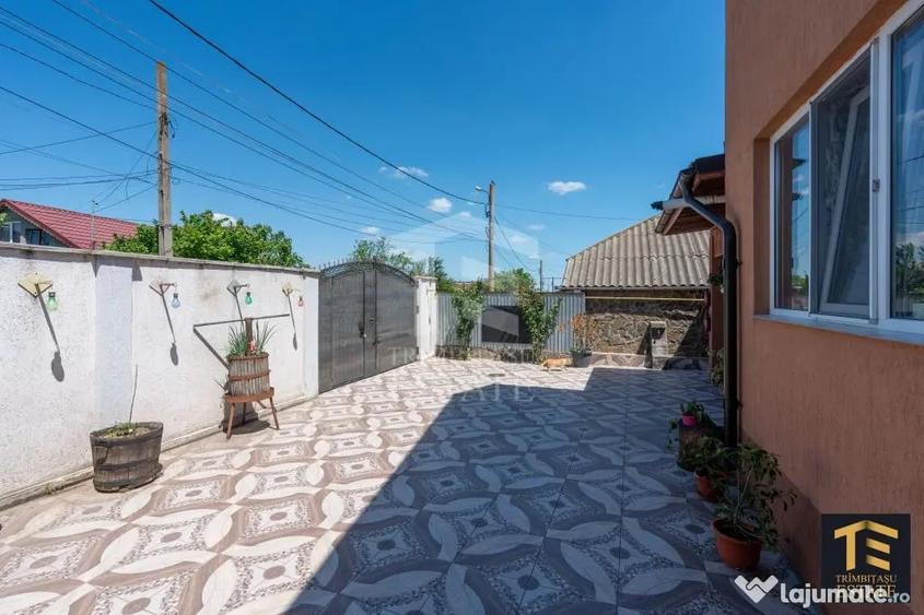Casă cu 6 camere cu Teren 343 Mp în Central