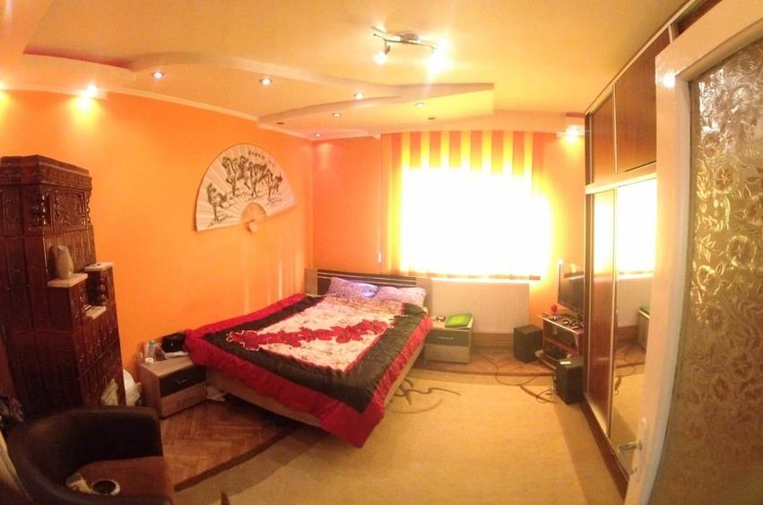 Casă cu 5 camere cu Teren 3923 Mp în Vidra